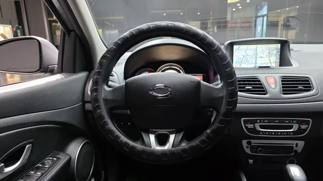Renault SM3