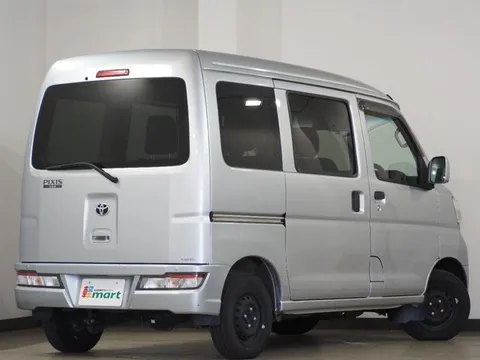 Toyota Pixis Van