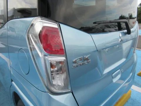 Mitsubishi eK Space