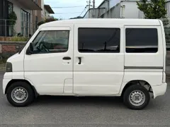 Mitsubishi Minicab Van