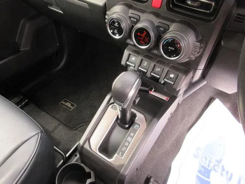 Suzuki Jimny Sierra