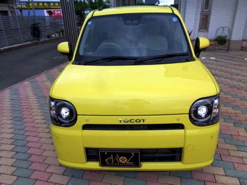 Daihatsu Mira Tocot