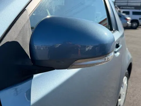 Toyota iQ