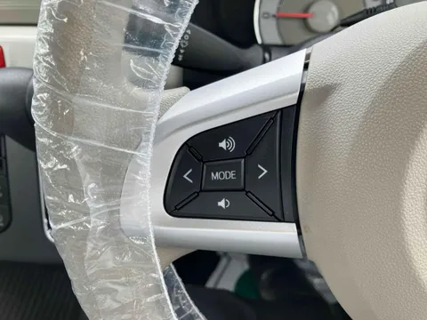 Daihatsu Mira Tocot