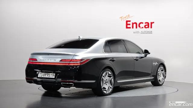 Genesis G90