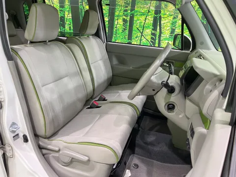 Toyota Pixis Space