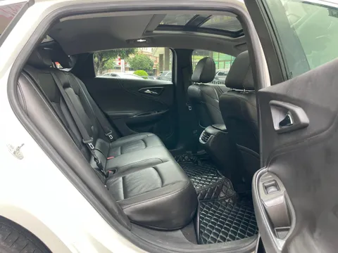 Chevrolet Malibu XL