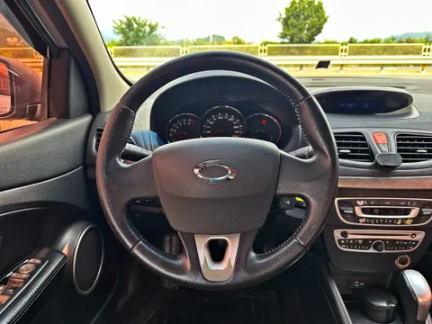 Renault SM3