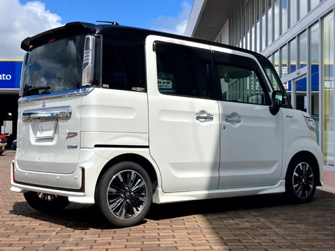 Suzuki Spacia Custom