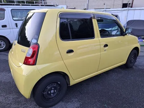 Daihatsu Esse