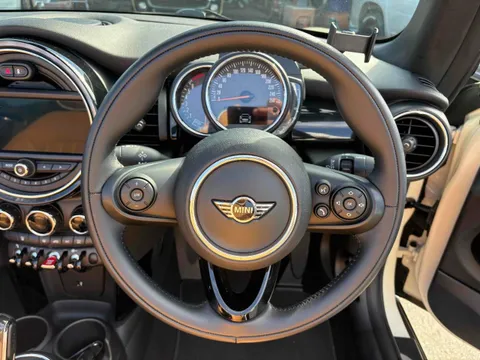 MINI Cooper Convertible