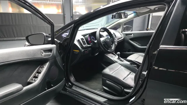 Kia Cerato (K3)