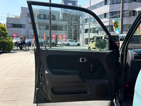 Daihatsu Mira Gino