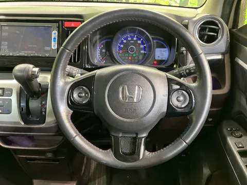 Honda N-WGN Custom
