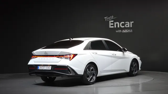 Hyundai Elantra (Avante)