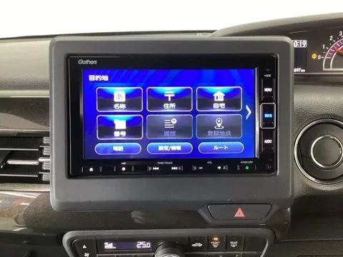 Honda N-BOX Custom