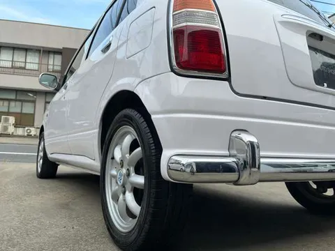 Daihatsu Mira Gino