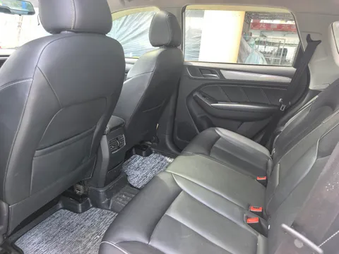 Roewe RX5