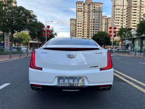 Cadillac XTS