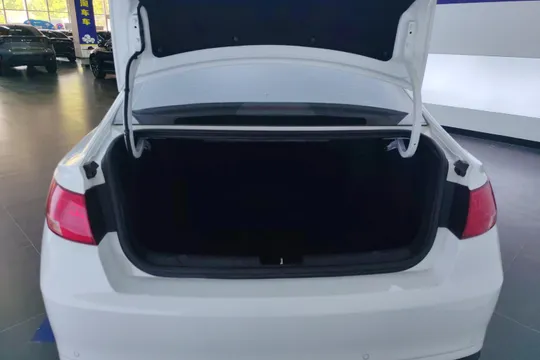 Geely Emgrand GL