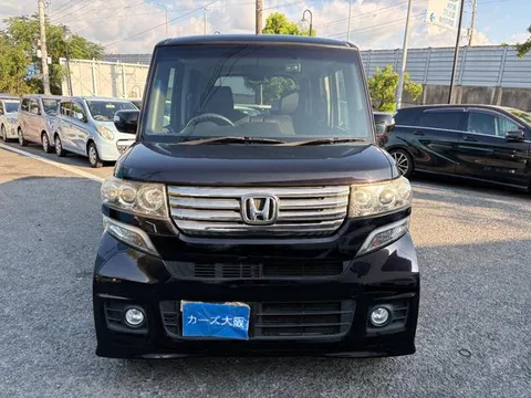 Honda N-BOX Custom