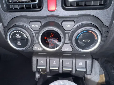 Suzuki Jimny Nomade