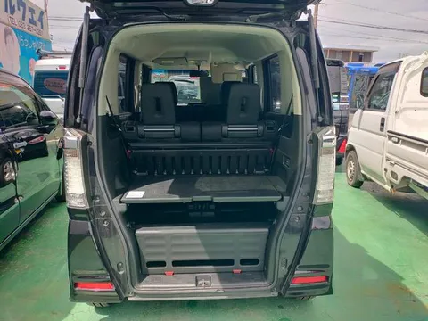 Honda N-BOX Plus Custom