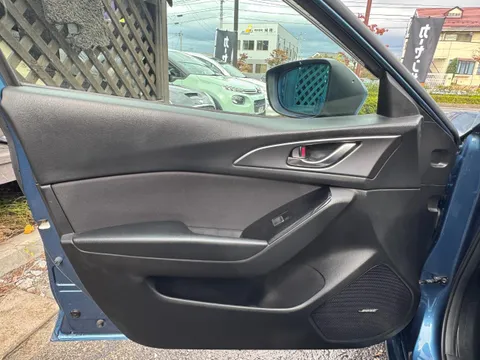 Mazda Axela Sport