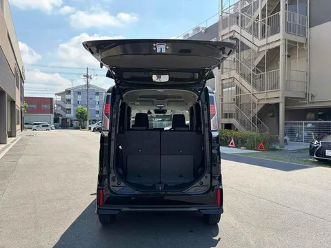 Suzuki Spacia Custom