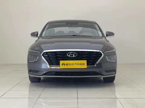 Hyundai Mistra