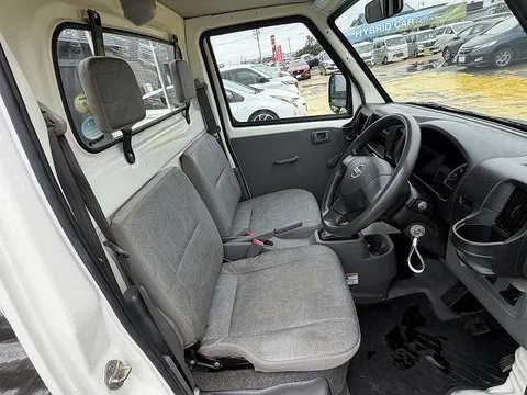 Nissan Clipper Truck