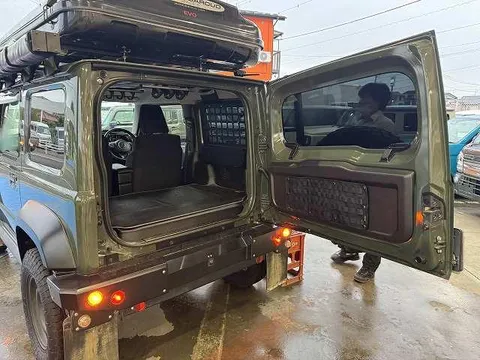 Suzuki Jimny Sierra