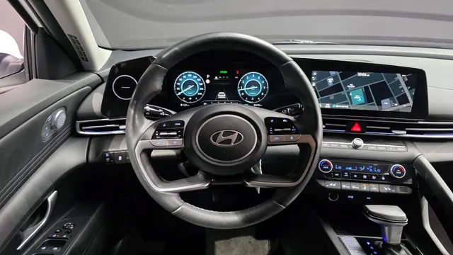 Hyundai Elantra (Avante)