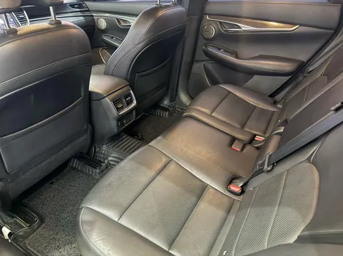 Infiniti QX50