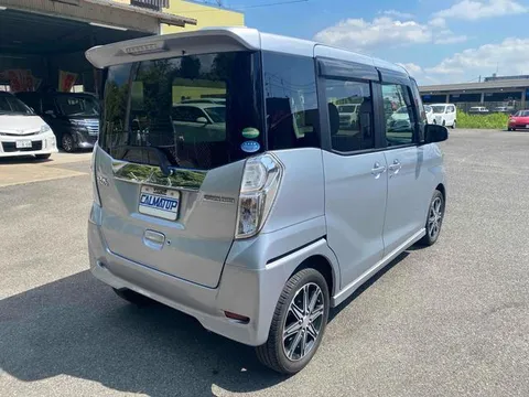 Mitsubishi eK Space Custom