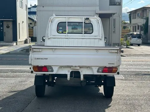 Mitsubishi Minicab Truck