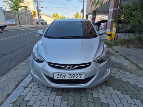 Hyundai Elantra (Avante)