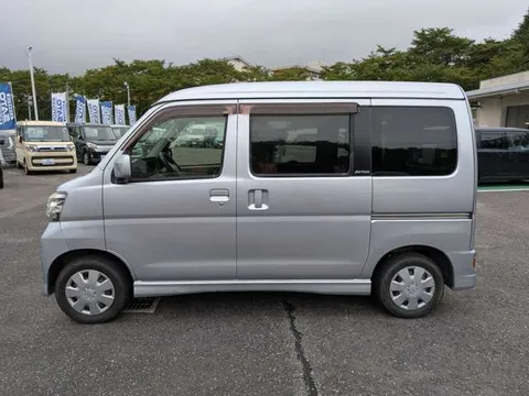 Daihatsu Atrai Wagon
