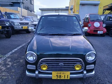 Daihatsu Mira Gino