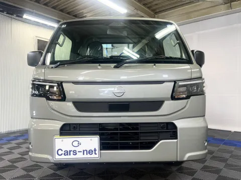 Nissan Clipper Truck