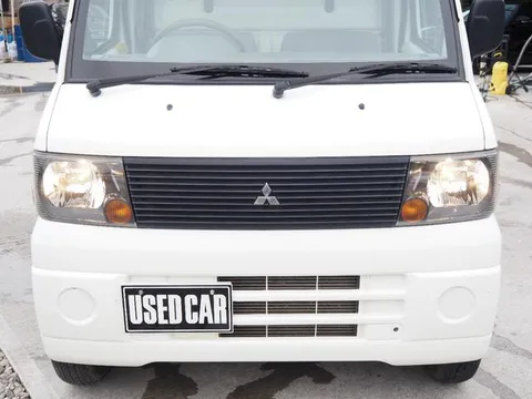 Mitsubishi Minicab Truck