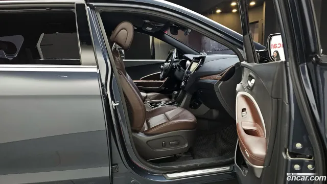 Hyundai Grand Santa Fe (Maxcruz)