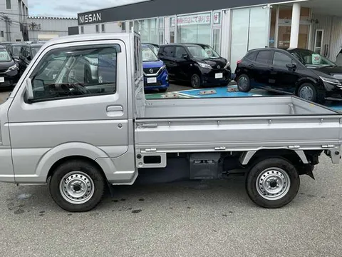 Nissan Clipper Truck