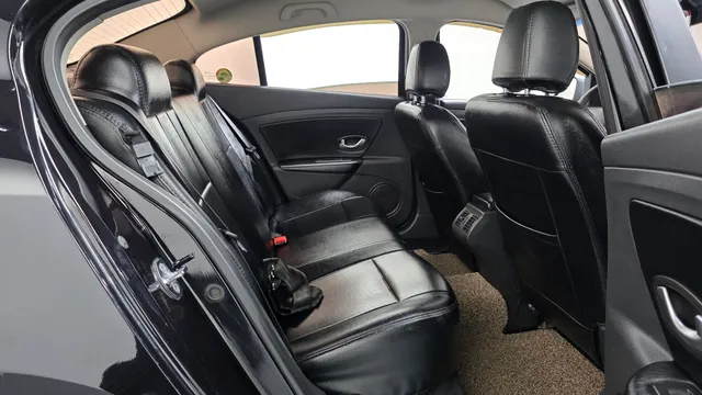 Renault SM3