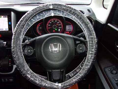 Honda N-BOX Slash