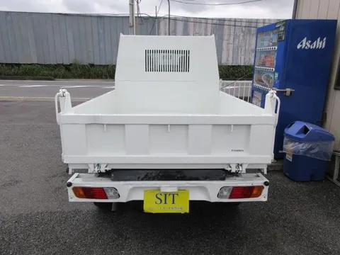Mitsubishi Minicab Truck