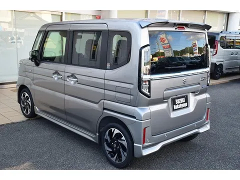 Suzuki Spacia Custom