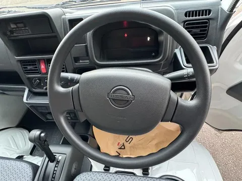 Nissan Clipper Truck