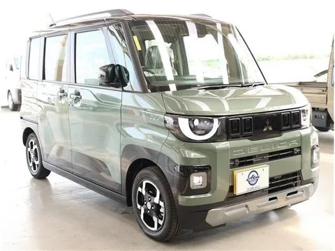 Mitsubishi Delica Mini