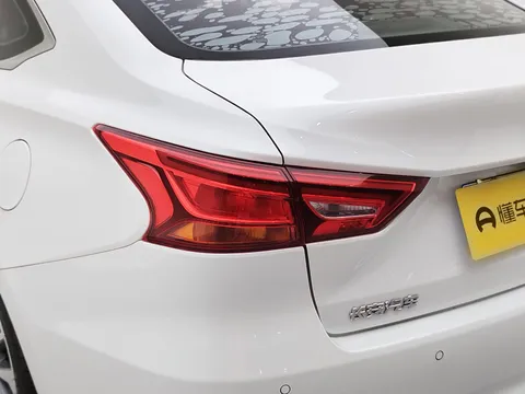 Changan Raeton CC